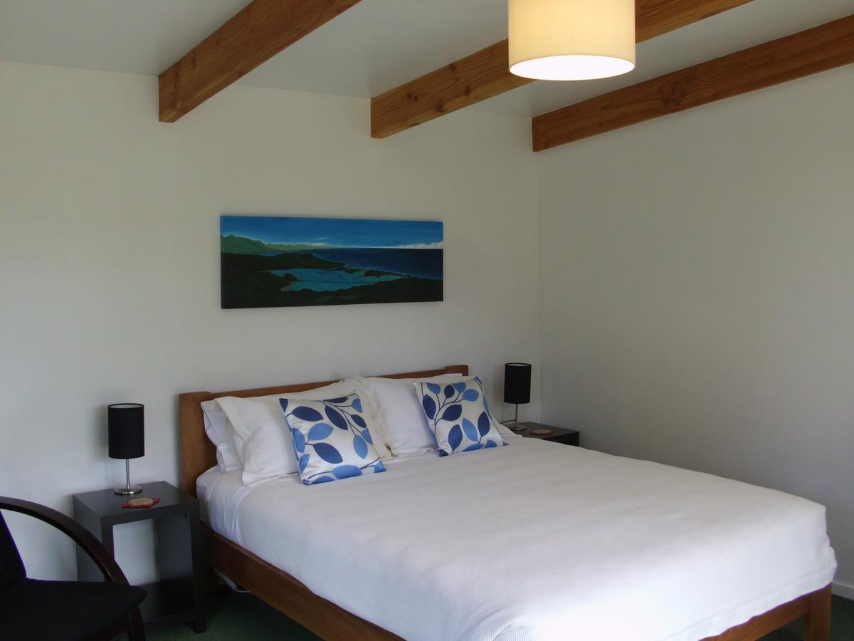 Cabbage Tree Chalet Parapara Номер фото